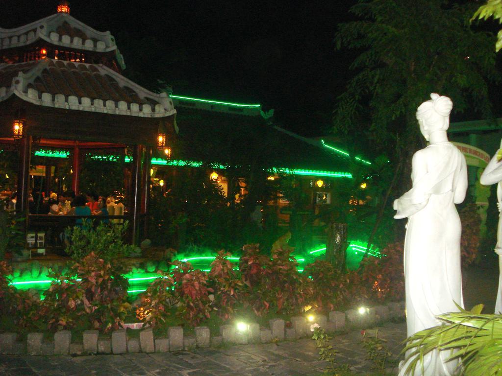 Ngoi Nha Xanh Hotel Da Nang Dış mekan fotoğraf