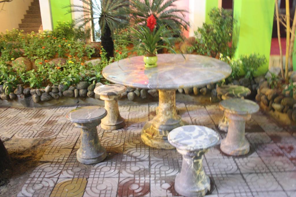 Ngoi Nha Xanh Hotel Da Nang Dış mekan fotoğraf